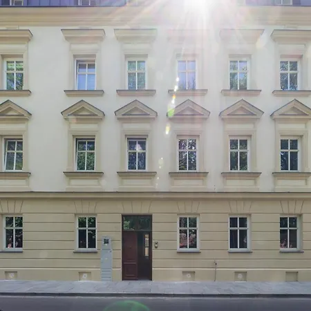 Apartment Zelazna Wawelofts